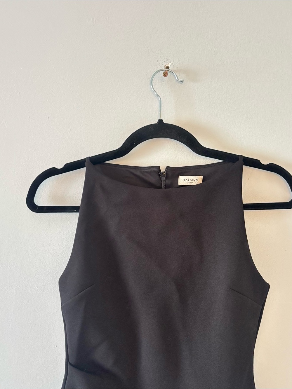 Babaton FigureKnit Commons Top Sleeveless High Neck Tank Top Back Zip Aritzia - Picture 4 of 7